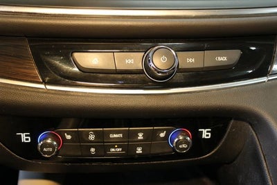 2018 Buick Enclave Essence