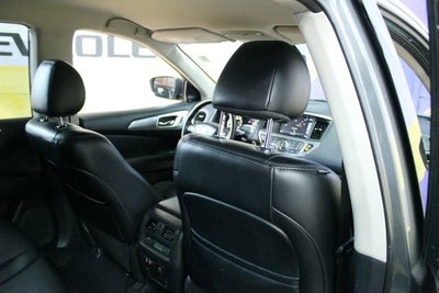 2020 Nissan Pathfinder SL