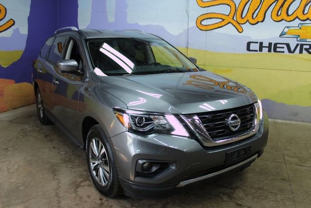 2020 Nissan Pathfinder SL