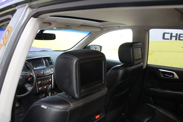 2019 Nissan Pathfinder S