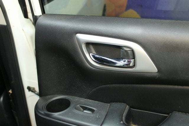 2017 Nissan Pathfinder SL