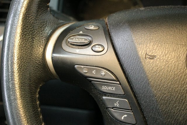 2017 Nissan Pathfinder SL