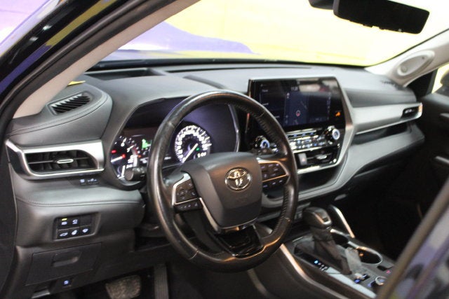 2020 Toyota Highlander Platinum