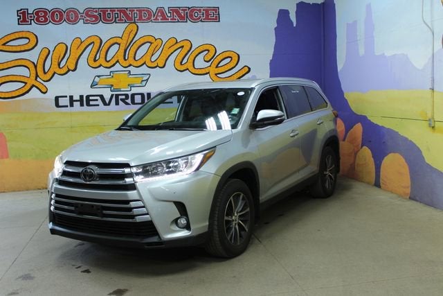 2019 Toyota Highlander SE