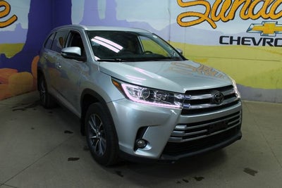 2019 Toyota Highlander SE