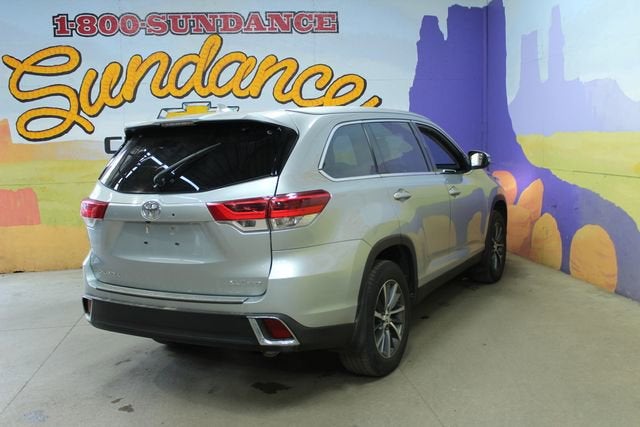 2019 Toyota Highlander SE
