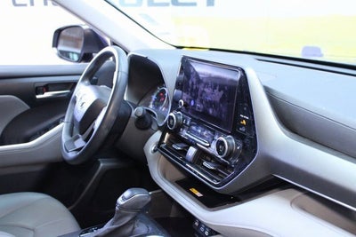 2024 Toyota Highlander Hybrid XLE