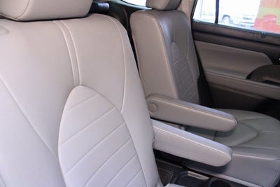 2024 Toyota Highlander Hybrid XLE