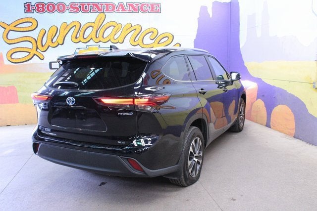 2024 Toyota Highlander Hybrid XLE