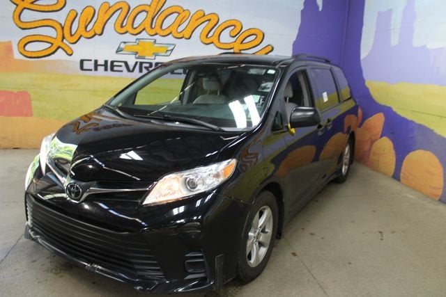 2020 Toyota Sienna LE Auto Access Seat