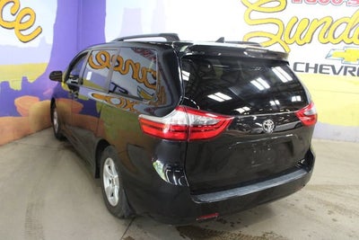 2020 Toyota Sienna LE Auto Access Seat