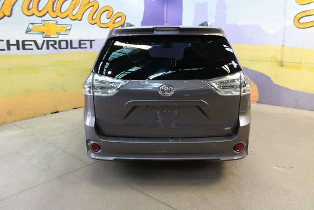 2020 Toyota Sienna SE
