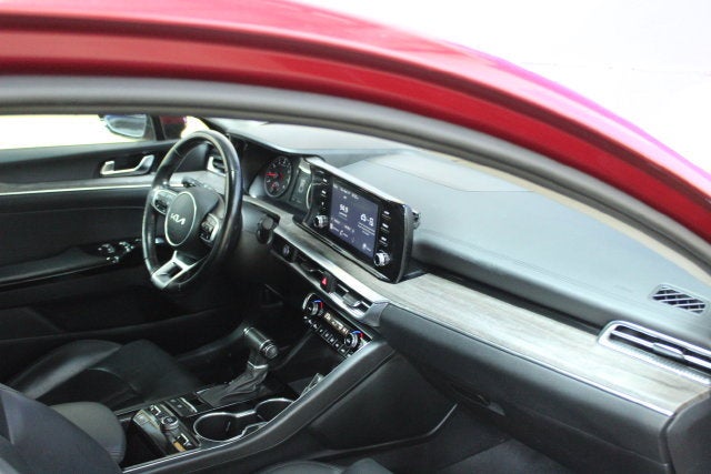 2022 Kia K5 EX