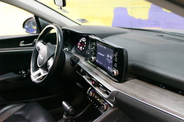 2022 Kia K5 EX