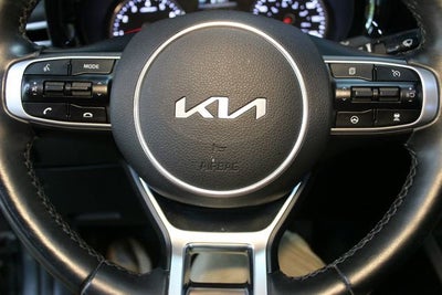 2022 Kia K5 EX