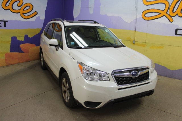 Used 2016 Subaru Forester i Premium with VIN JF2SJADCXGH565627 for sale in Grand Ledge, MI