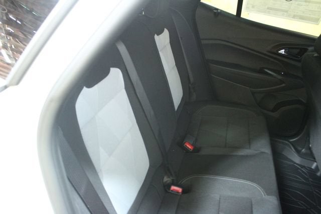 2026 Chevrolet Trax RS - Photo 9