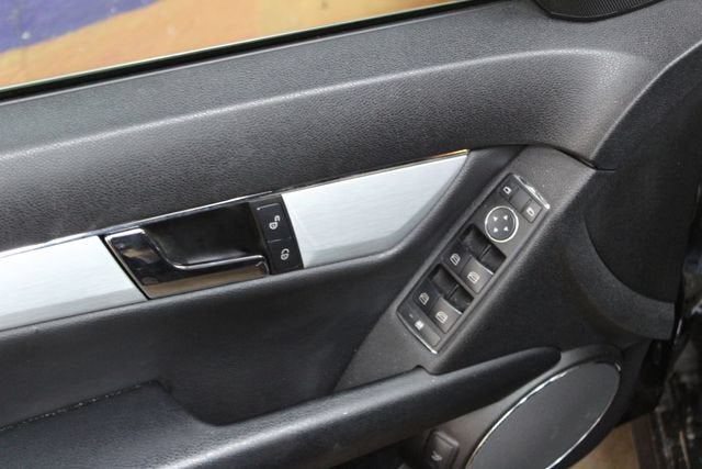 2010 Mercedes-Benz C 300 Luxury 4MATIC®